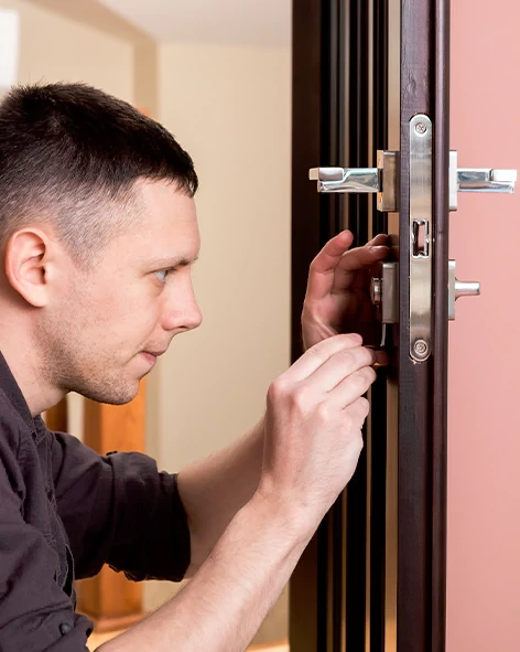 : Professional Locksmith For Commercial And Residential Locksmith Services in Des Plaines